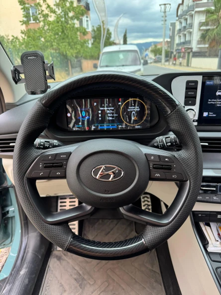 Hyundai İ20 2020-2024 Araca Özel Direksiyon Kılıfı (F1 OLAN Araçlara Uyumludur) ürün görseli
