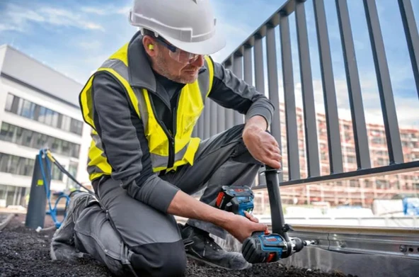 Bosch GSB 18V-150 C Akülü Darbeli Vidalama Solo - 3