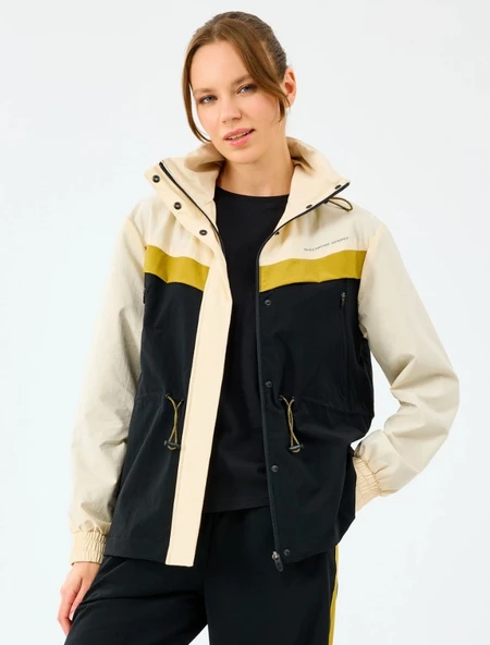 Skechers W Adjustable Waisted Full Zip Micro Jacket S2520208 Kadın Yağmurluk İnce Mont Kadın Mont ürün görseli