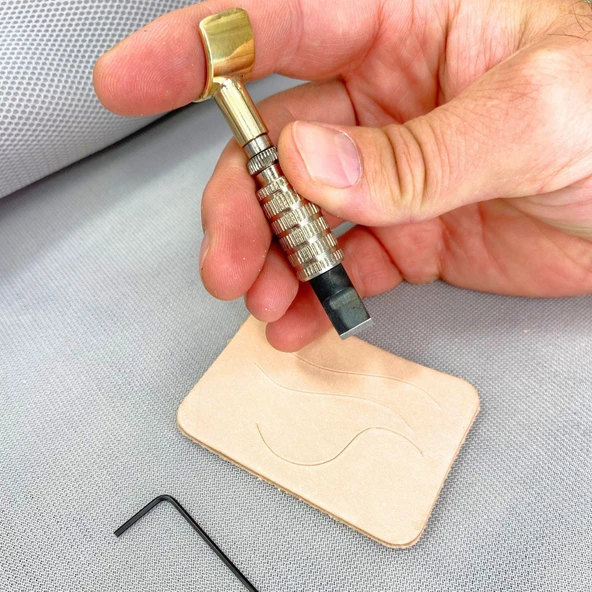 Deri Desen Parmak Bıçağı, Pirinç Saplı, Kaliteli Çelik Uçlu El Aleti - 5