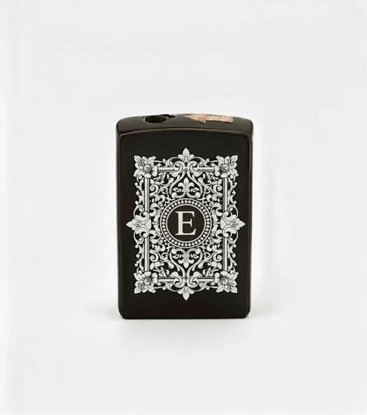 E Harfli Detaylı Kişiye Özel Harf Baskılı Gazlı Çakmak ürün görseli 1