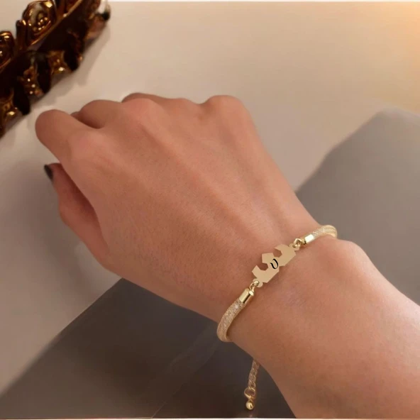 Harfe Özel 14 Ayar Altın Plakalı Taç Motifli Hasır Kordonlu Hediye Bileklik-461 - Resim 2