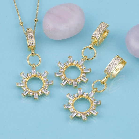Gümüş Pazarım Altın Kaplama Baget Taşlı Güneş Motifli Top Zincirli 925 Ayar Gümüş Set
