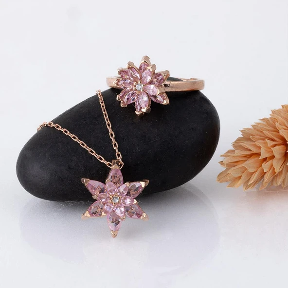 Gümüş Pazarım Pembe Renkli Lotus Çiçeği Gümüş Kolye Ve Yüzük Set