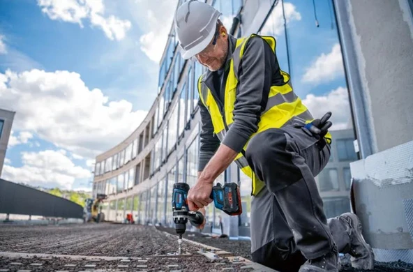 Bosch GSR 18V-150 C Akülü Delme Vidalama Solo - 3