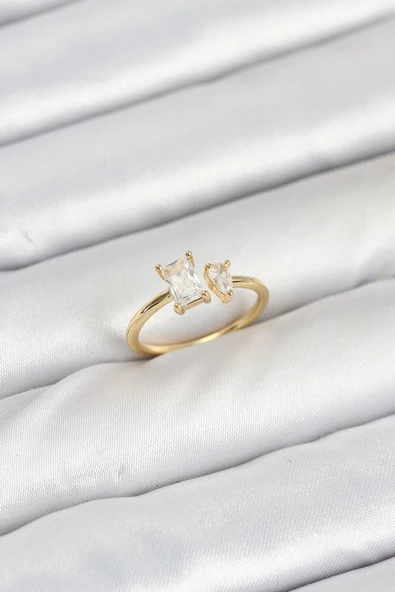 Pirinç Gold Renk Zirkon Taşlı Kadın Yüzük ürün görseli