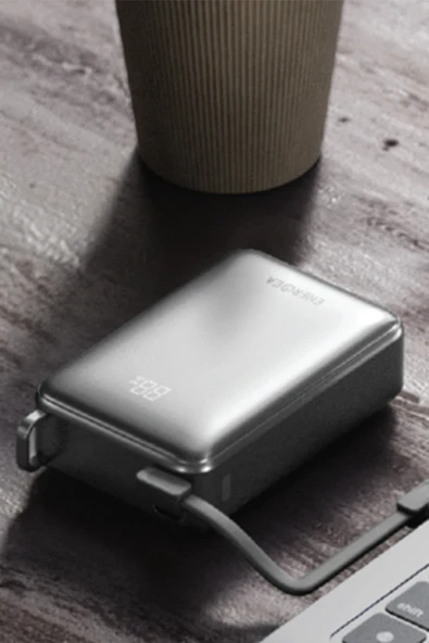 ComPac Ultra67 20.000 mAh 2 Adet 67W Type-C ve 18W USB Ekstra 100W Kablolu Hızlı Şarj Powerbank - 6