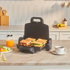 Karaca Future Essential Tost Makinesi Matte Black 1800 W 4 Dilim Kapasiteli ürün görseli