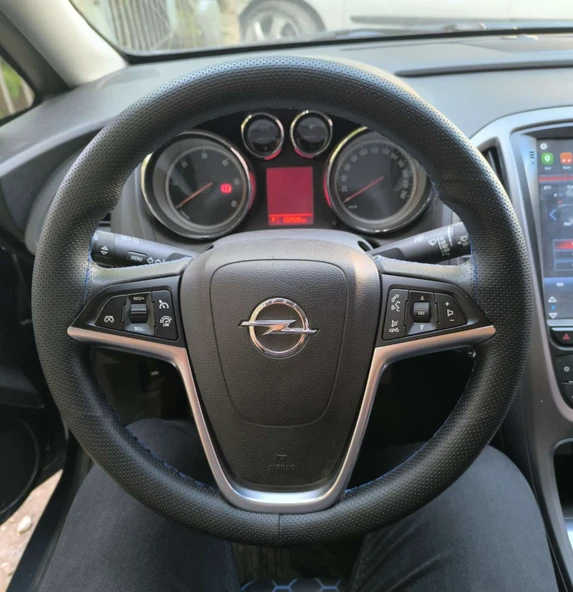 DİKİŞLİ DİREKSİYON KILIFI NOKTALI DERİ MAVİ DİKİŞLİ OPEL ASTRA INSİGNİA İÇİN ürün görseli