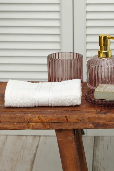 Daily Soft Off White %100 Pamuk El Havlusu 30x50 Cm ürün görseli 1