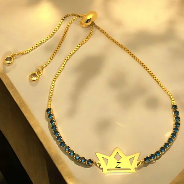 Harfe Özel Zincirli 14 Ayar Altın Plakalı Taç Figürlü Mavi Taş Desenli Hediye Bileklik-466 ürün görseli