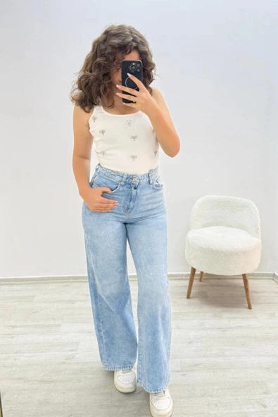 Düz Paça Açık Mavi Jean Pantolon - 1