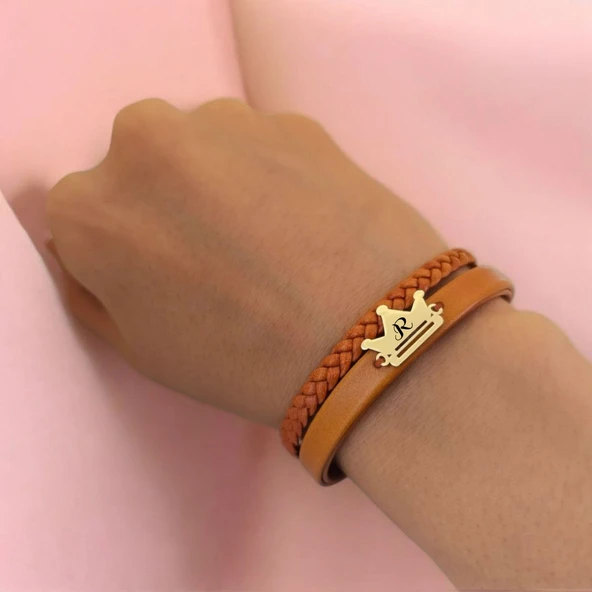 Harfe Özel 14 Ayar Altın Plakalı Taç Motifli Doğal Kahverengi Derili Hediye Bileklik-467 - Resim 2