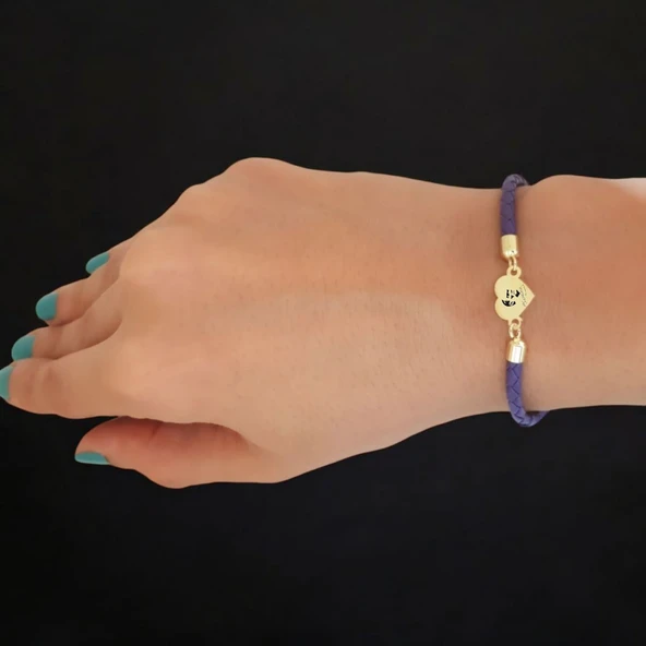 Sembole Özel Doğal Mor Derili 14 Ayar Altın Plakalı Kalp Figürlü Hediye Bileklik-472 - Resim 2