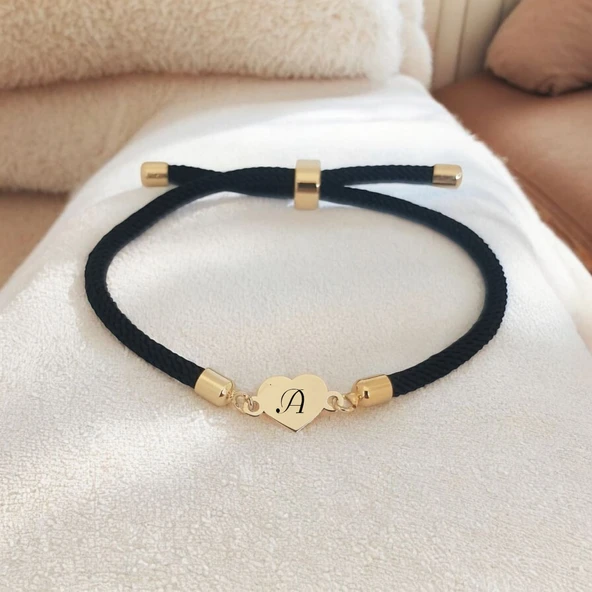 Harfe Özel 14 Ayar Altın Plakalı Kalp Motifli Siyah İpek Örgülü Hediye Bileklik-475 ürün görseli