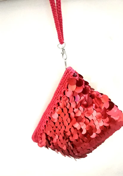 Pullu Clucht Çanta Kırmızı Renk