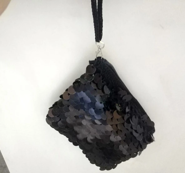 Pullu Clucht Çanta Siyah Renk