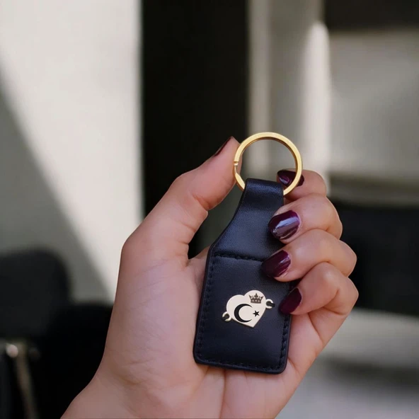 Sembole Özel Doğal Siyah Derili 14 Ayar Altın Plakalı Kalp Figürlü Hediyelik Anahtarlık-488 - Resim 2