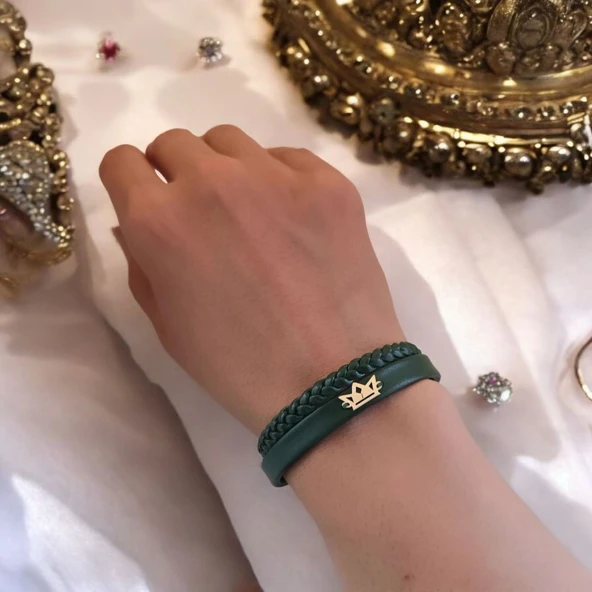 Harfe Özel 14 Ayar Altın Plakalı Taç Motifli Koyu Yeşil Derili Hediye Bileklik-494 - Resim 2