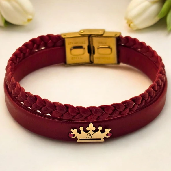 Harfe Özel 14 Ayar Altın Plakalı Taç Figürlü Doğal Bordo Derili Hediye Bileklik-493 ürün görseli