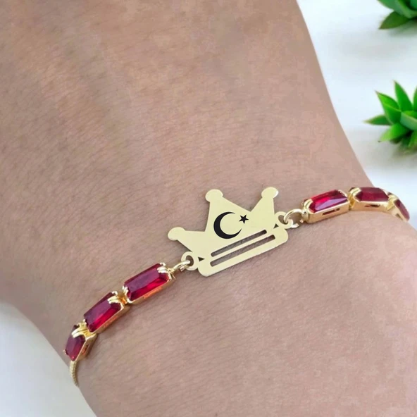 Sembole Özel Kırmızı Taş Desenli Zincirli 14 Ayar Altın Plakalı Taç Figürlü Hediye Bileklik-496 - Resim 4