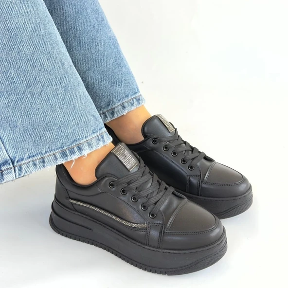 Natte Siyah Cilt Bağcıklı Spor Ayakkabı - Resim 3