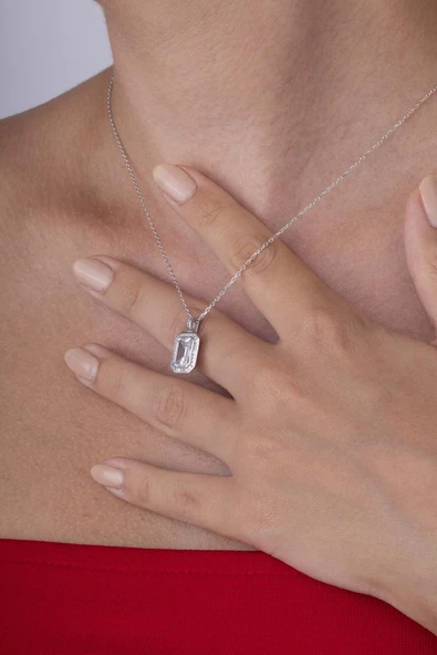 Gümüş Pazarım Baget Taşlı Emerald Kesim Beyaz Altın Kaplama Gümüş Kadın Kolye - Resim 2