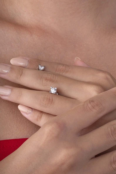 Gümüş Pazarım 4 Tırnaklı Pırlanta Montür Gümüş Kadın Tektaş Küpe - 3