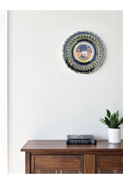 sharp&art Atatürk ve Türk Bayrağı Temalı 30 cm, El İşlemesi Çini Tabaklar, 30 cm, Özel Hediye Seçeneği - Resim 3