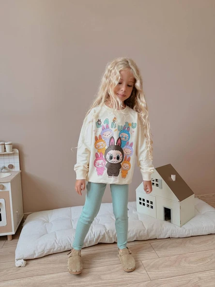 KIZ ÇOCUK LABUBU MODELLİ TAYTLI TAKIM ürün görseli