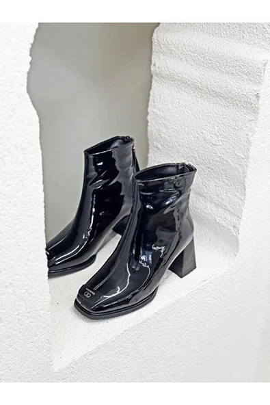 Guja 26K415-1 Rugan Özel Tasarım Arkadan Fermuarlı Topuklu Kadın Bot ürün görseli