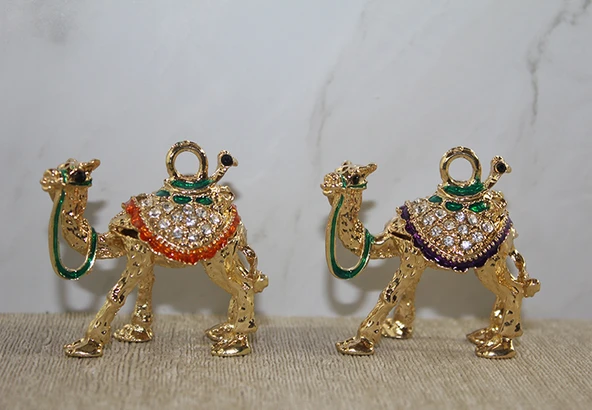 Swarovski Taşlı Minik Figür - Deve ürün görseli