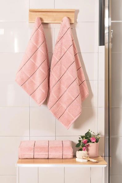 Varol KareMicro Cotton Banyo Havlusu 70X140cm ürün görseli