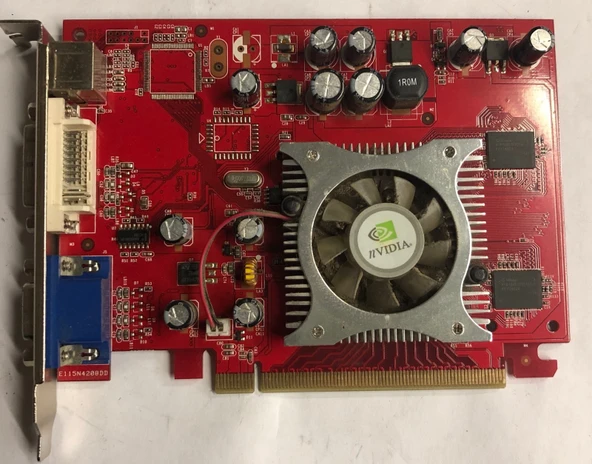 NVIDIA GeForce 7300 LE 128MB GDDR2 PCIe x16 VGA/DVI/TV-Out Video Card - Dell Part Number: DT240, 0DT240, CN-0DT240, CH484, 0CH484, CN-0CH484, DK315, 0DK315, CN-0DK315 ürün görseli