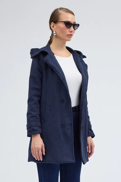 Yaka Detaylı Büyük Düğmeli Kaşe Kaban - 3