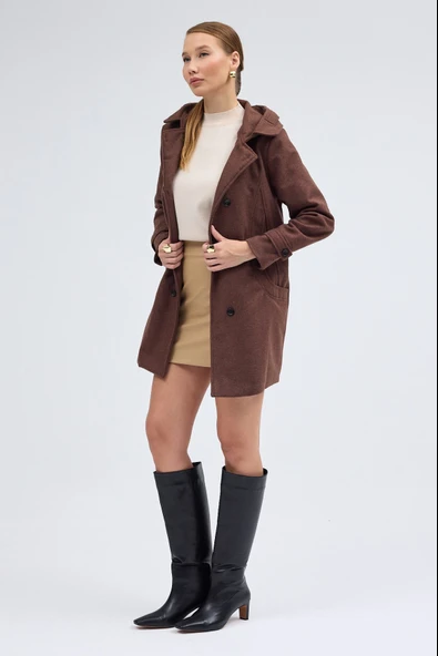 Yaka Detaylı Büyük Düğmeli Kaşe Kahverengi Kaban - Resim 6