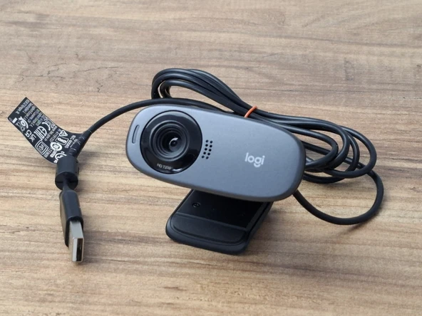 Logitech C310 Dahili Mikrofonlu HD 720p 5MP Bilgisayar Kamerası Webcam V-U0015 - 2