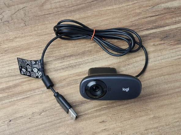 Logitech C310 Dahili Mikrofonlu HD 720p 5MP Bilgisayar Kamerası Webcam V-U0015 - 5