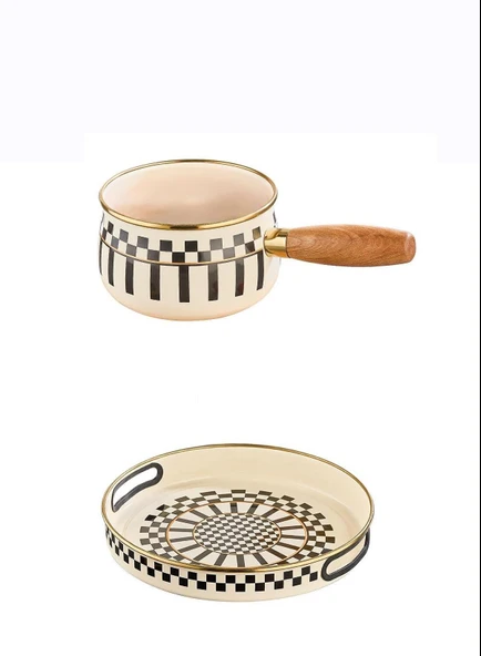 Prime Cream Emaye Ahşap Saplı Sosluk / Sütlük – 14 CM ve Emaye Servis Tepsisi 28 CM - 1