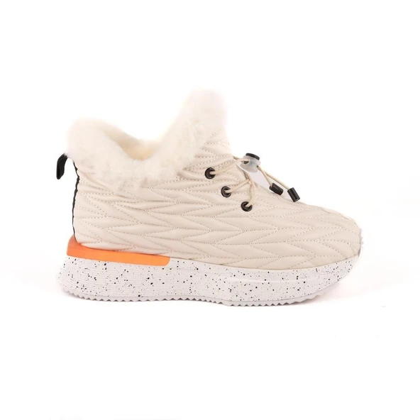 GUJA 24K326 KALIN TABAN KAPİTONELİ KÜRKLÜ KADIN KAR BOTU ürün görseli 1