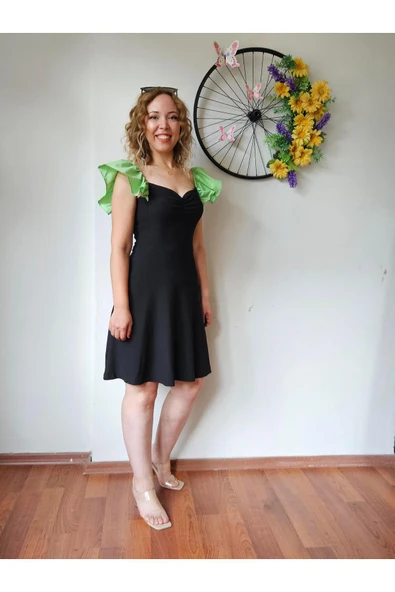 Kol Detaylı Elbise - Resim 2