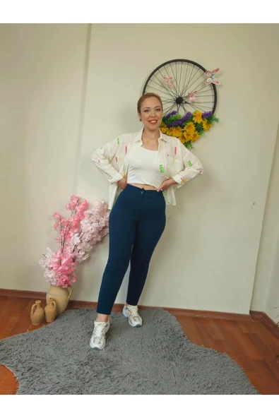 Krep Kumaş Yeşil Dar Paça Pantolon - 1