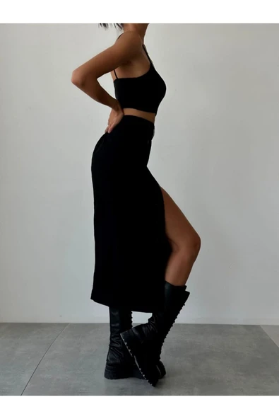 Zr Model Yırtmaç Detaylı Düğmeli Kot Etek Koyu Mavi Midi Diz Boy ürün görseli