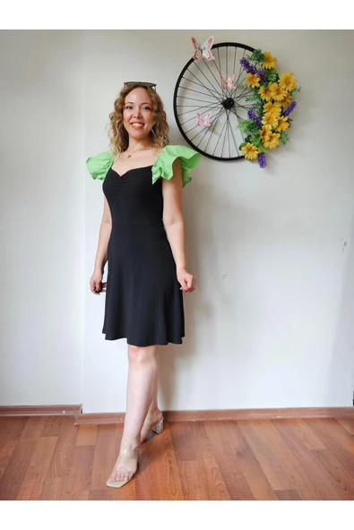 Kol Detaylı Elbise ürün görseli