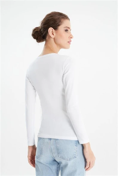 ERDEM İÇ GİYİM Erdem Beyaz V Yaka Tişört 2332 - Resim 2