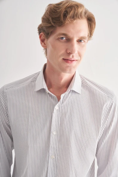 Beyaz Yarım İtalyan Yaka Uzun Kol Cepsiz Slim Fit Cls Gömlek 1004255174 - Resim 4