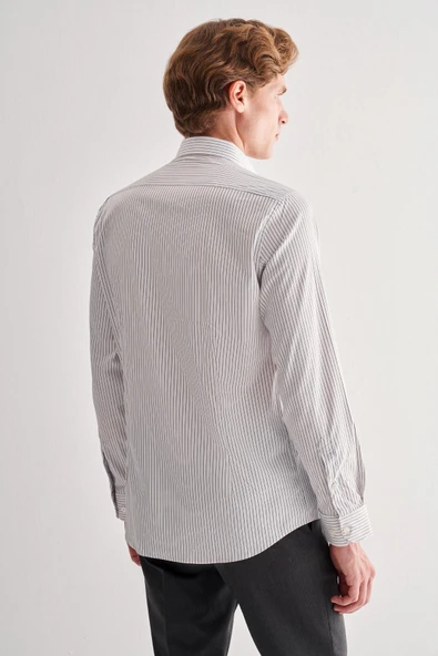 Beyaz Yarım İtalyan Yaka Uzun Kol Cepsiz Slim Fit Cls Gömlek 1004255174 - Resim 5