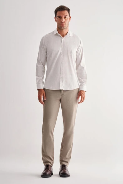 Beyaz Yarım İtalyan Yaka Uzun Kol Cepsiz Slim Fit Cls Gömlek 1004255174 - Resim 2