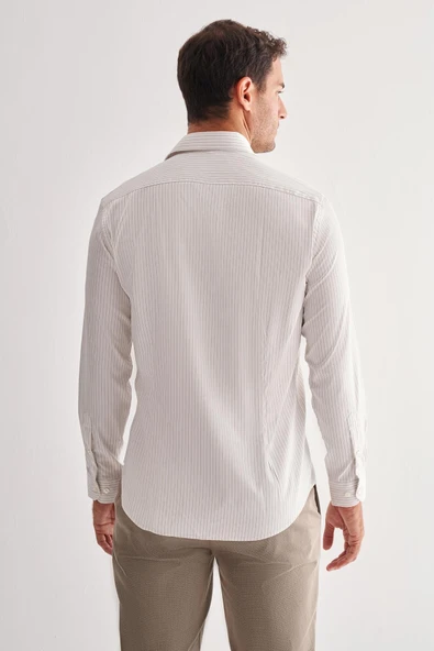 Beyaz Yarım İtalyan Yaka Uzun Kol Cepsiz Slim Fit Cls Gömlek 1004255174 - Resim 5