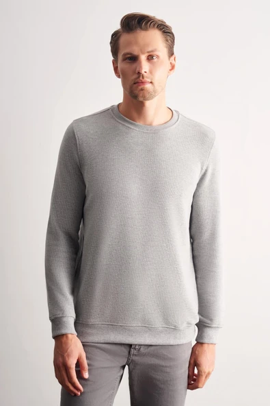 Gri Uzun Kol Bisiklet Yaka Düz Pamuklu Comfort Fit Sweatshirt 1013255150 ürün görseli